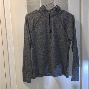 Long sleeve athletic top